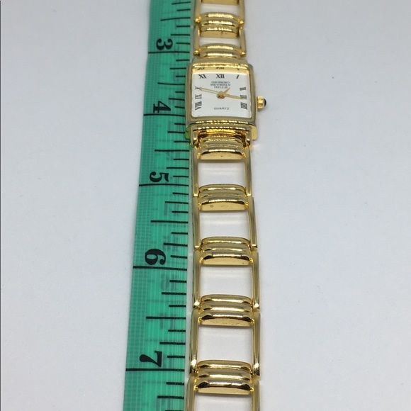 NEW Women’s Giorgio Beverly Hills Watch-Gold Tone - Picture 6 of 6